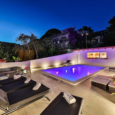 Apartments Villa Nea Leona 特罗吉尔 外观 照片