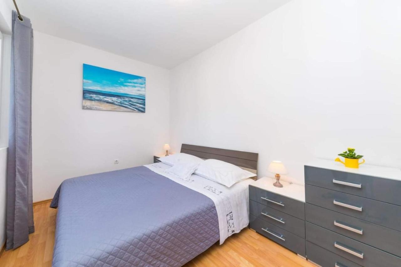 Apartments Villa Nea Leona 特罗吉尔 外观 照片