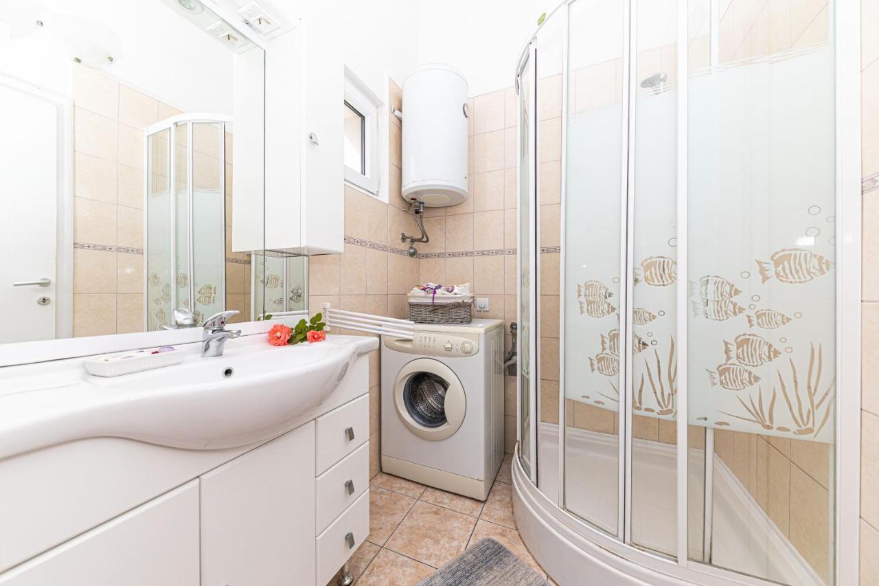 Apartments Villa Nea Leona 特罗吉尔 外观 照片