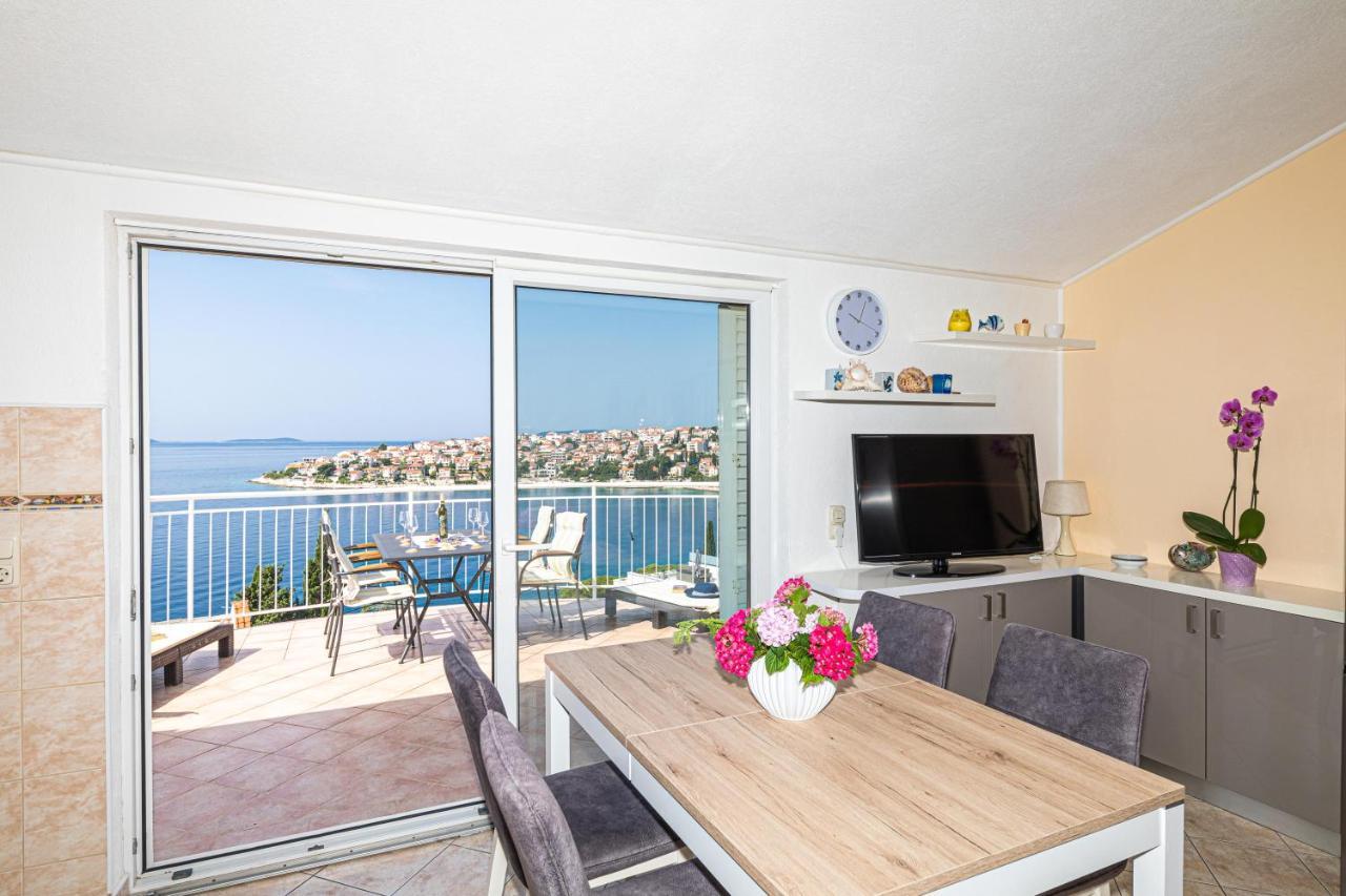 Apartments Villa Nea Leona 特罗吉尔 外观 照片